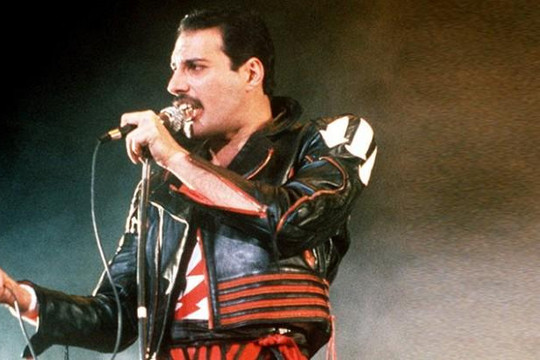 Freddie Mercury và tầm ảnh hưởng to lớn của người nổi tiếng lên nạn dịch AIDS (P.1)