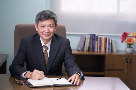Hiệu trưởng Đại học Hoa Sen từ chức