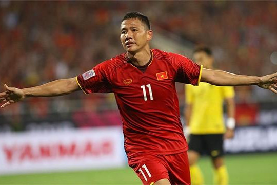 Anh Đức tiết lộ lý do ngăn CĐV ném chai nước vào trọng tài và cầu thủ Malaysia 