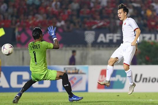 Có điểm may mắn nhờ trọng tài từ chối bàn thắng của Văn Toàn, HLV Myanmar vẫn nói cứng