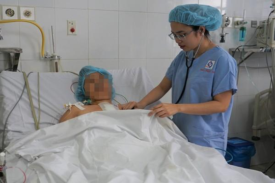 Bệnh nhân bị 'thập tử nhất sinh' nhưng vẫn tỉnh táo được cứu sống