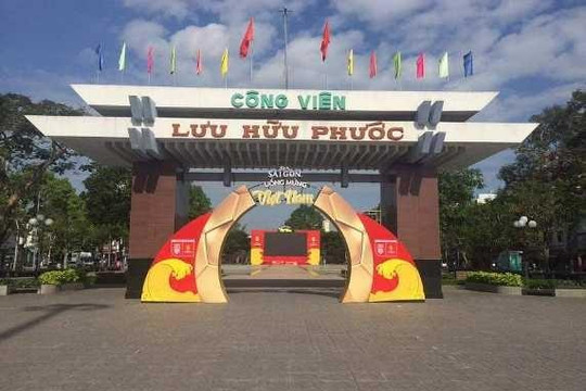 Cần Thơ cho đặt màn hình lớn xem trận Việt Nam-Philippines tại công viên Lưu Hữu Phước