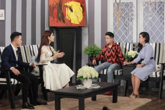Tràn ngập show đồng tính: Cởi mở hay chiêu trò?