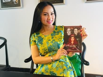 Ca sĩ hải ngoại Hà Phương và hành trình đi tìm bản sắc Việt