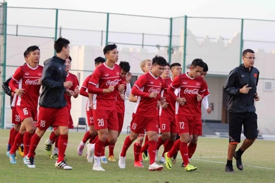 Thầy trò Park Hang-seo và buổi tập đầu tiên trên đất Qatar, chuẩn bị cho Asian Cup 2019