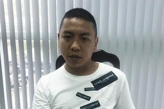 Đà Nẵng: Người dân khống chế tên cướp điện thoại của du khách nước ngoài