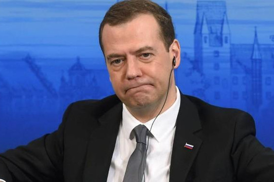 Giá cả tăng chóng mặt, hơn 50% dân Nga muốn Thủ tướng Medvedev từ chức