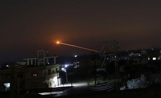 Israel không kích cảnh báo Syria không được trả đũa