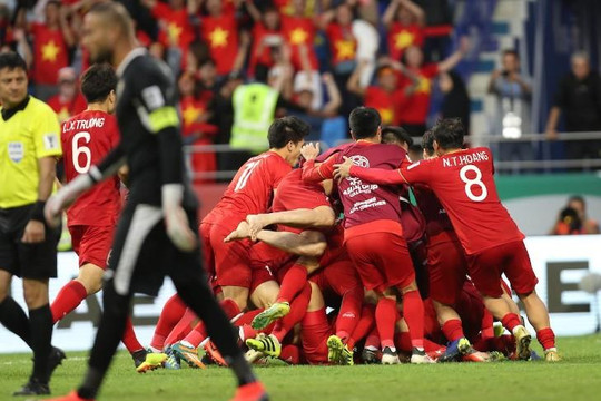 Báo quốc tế chấm 3 cầu thủ  Việt Nam được điểm 9 trong trận thắng Jordan