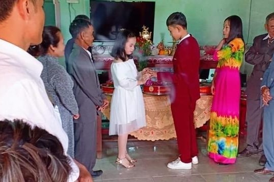 Thực hư đám cưới chú rể 15 tuổi và cô dâu 13 tuổi ở Đồng Nai?