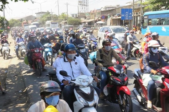 TP.Hồ Chí Minh: Người dân đã bắt đầu đổ về sau kỳ nghỉ Tết