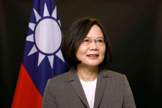 Bà Thái Anh Văn phản đối Quốc dân đảng bàn hiệp ước hoà bình với Trung Quốc 