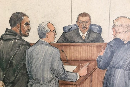 Bị cáo buộc lạm dụng tình dục, R. Kelly đối diện mức án 70 năm tù