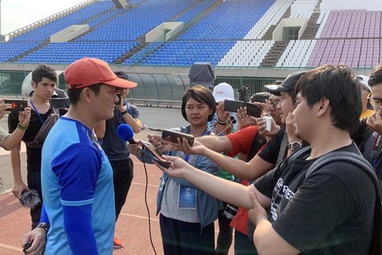 HLV Nguyễn Quốc Tuấn tính toán kỹ lưỡng cho tuyển U.22 Việt Nam gặp Indonesia ở bán kết