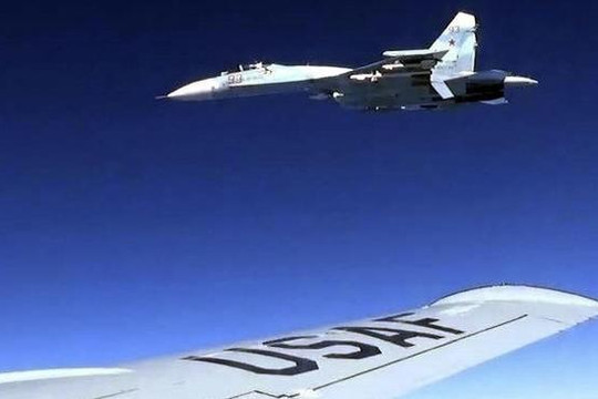 Thụy Điển triệu kiến Đại sứ Nga vì Su-27 Nga áp sát máy bay trinh sát 