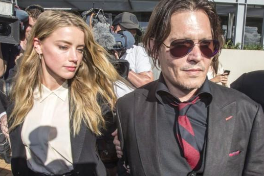 Johnny Depp kiện vợ cũ vu khống chuyện bị bạo hành, đòi bồi thường 50 triệu USD
