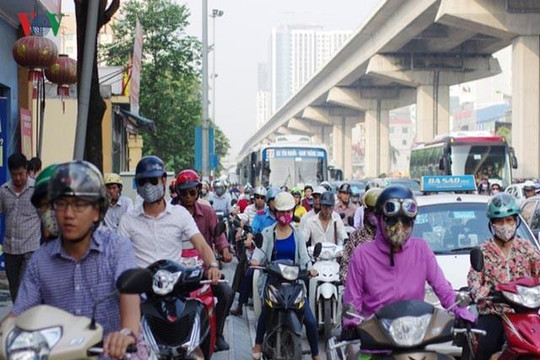 Đề xuất cấm xe máy đường Lê Văn Lương - Nguyễn Trãi: Ai đang thao túng và hưởng lợi?