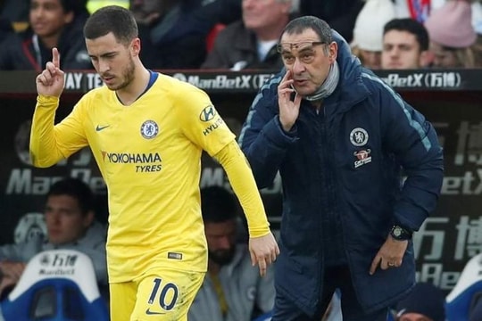 Maurizio Sarri tuyên bố không quan tâm việc Eden Hazard muốn đến Real Madrid