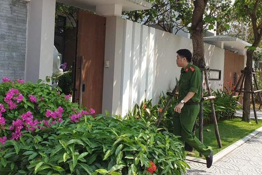 Cảnh sát khám nhà nguyên phó chủ tịch Đà Nẵng Nguyễn Ngọc Tuấn