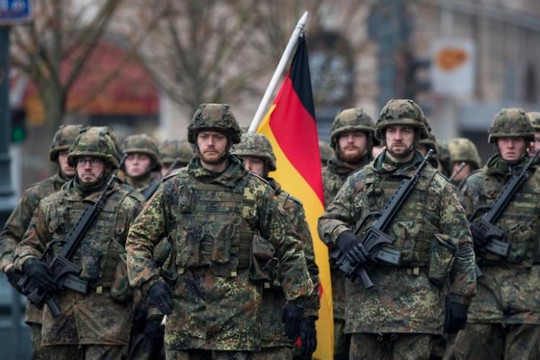 Đức cắt giảm ngân sách quốc phòng bất chấp kêu gọi từ NATO