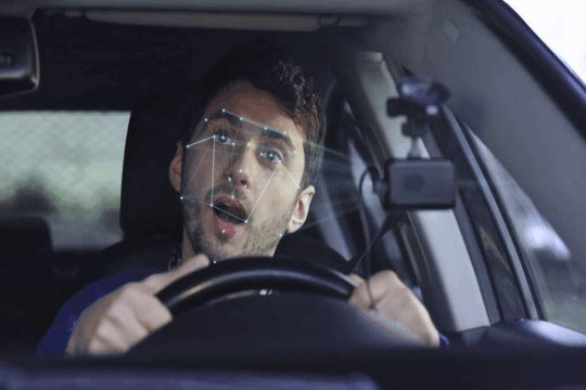 Công nghệ cảm biến chống ngủ gật khi lái xe
