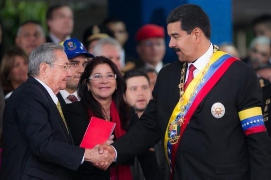 Cuba phớt lờ đe dọa của Mỹ, quyết không bỏ rơi đồng minh Venezuela 