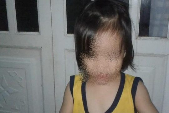 Bé gái 3 tuổi nghi bị một ông già 70 tuổi xâm hại