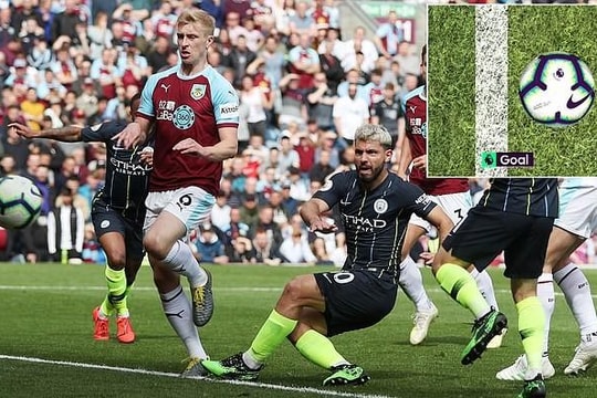 Thắng tối thiểu, Man City trở lại ngôi đầu