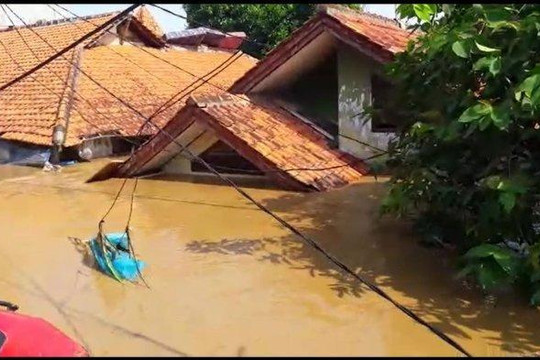 Lũ lụt tại Indonesia, hơn 29 người chết, hàng ngàn người di tản khỏi Jakarta