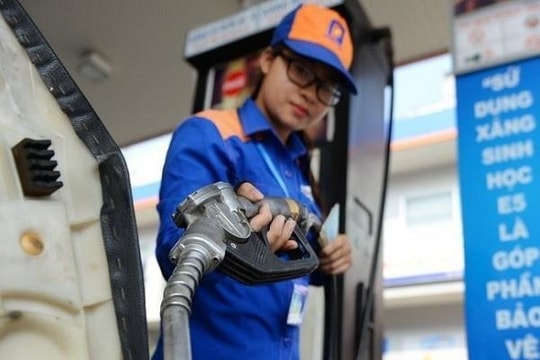 Giá xăng tiếp tục tăng mạnh gần 1.000 đồng/lít từ 16 giờ chiều 2.5