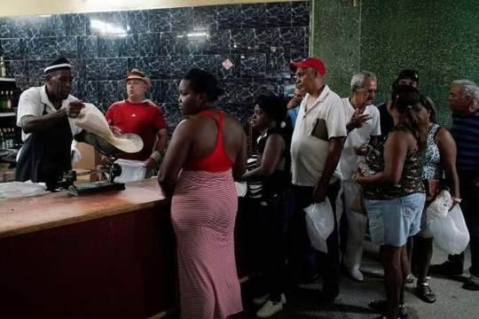 Cuba lại phải áp dụng 'tem phiếu' lương thực do thiếu thốn nghiêm trọng