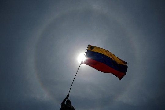 Tướng đào tẩu Venezuela kêu gọi quân đội chống lại Tổng thống Maduro