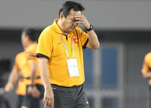 Thành tích bết bát, cựu vương V.League mời HLV tuyển trẻ Việt Nam vô địch ĐNÁ dẫn dắt 