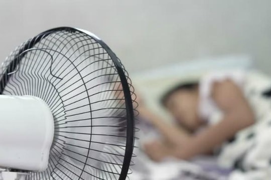 Thói quen dùng quạt sai khiến bạn dễ mắc bệnh