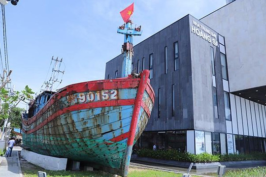 Đưa tàu cá Đà Nẵng bị tàu Trung Quốc đâm chìm vào nhà trưng bày Hoàng Sa