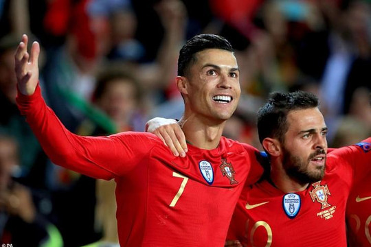 Ronaldo lập hat-trick đưa Bồ Đào Nha vào chung kết Nations League