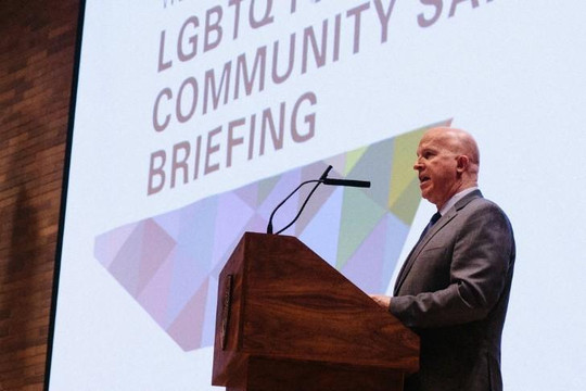 Sau nửa thế kỷ, sở cảnh sát New York chính thức xin lỗi những người LGBT bị đàn áp tại Stonewall