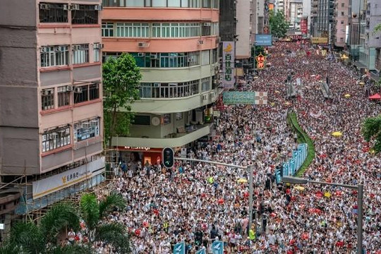 Biển người Hồng Kông xuống đường, đòi Đặc khu trưởng từ chức vì dự luật dẫn độ