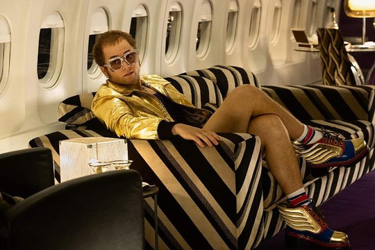 'Ngập cảnh nóng đồng tính', phim tiểu sử 18+ về danh ca Elton John bị cấm chiếu tại Samoa