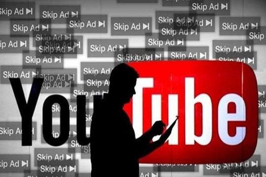 'Tuýt còi' 40 nhãn hàng quảng cáo trong clip bẩn trên YouTube