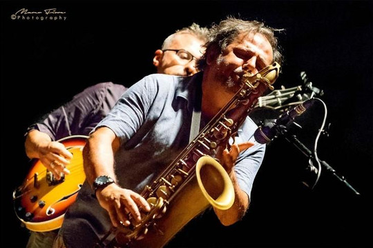 Nghệ sĩ Saxophone nổi tiếng Enzo Favata đến Việt Nam biểu diễn
