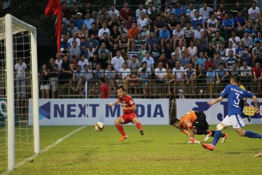 Văn Toàn ghi bàn, HAGL hạ Than Quảng Ninh ở loạt đá 11m để vào tứ kết cúp Quốc gia