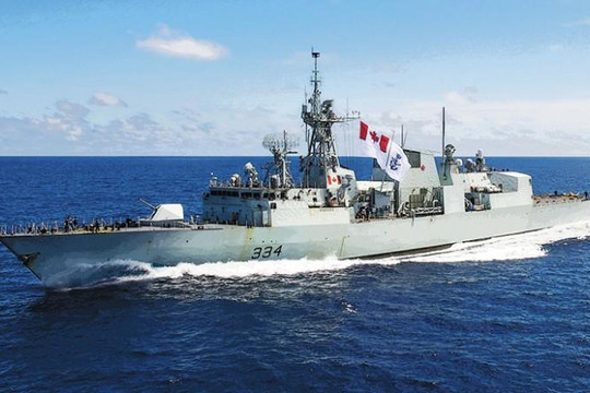 Trung Quốc tức giận việc tàu hải quân Canada đi qua Eo biển Đài Loan