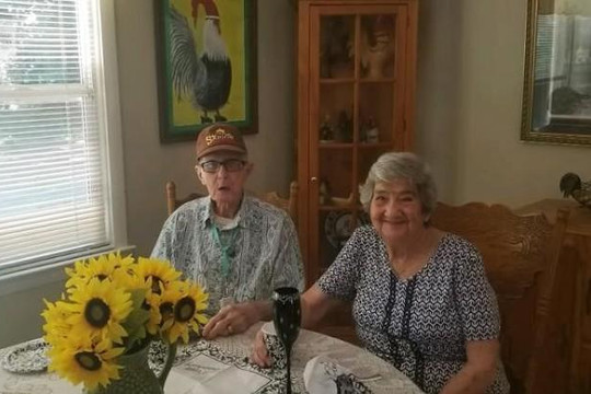 Đôi vợ chồng qua đời cùng ngày sau 71 năm chung sống