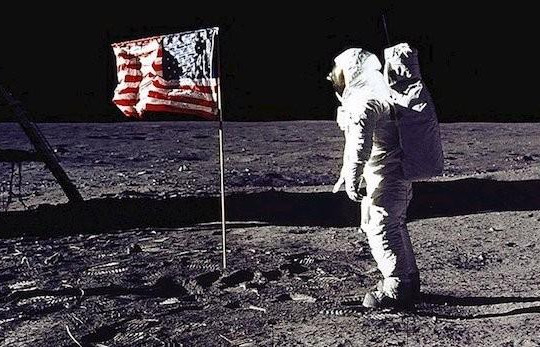 Những cổ vật về tàu Apollo 11 lần đầu tiên được hé lộ 