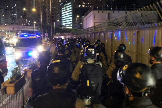 Người biểu tình Hồng Kông bị tấn công