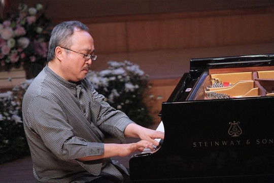 Nghệ sĩ Piano Đặng Thái Sơn biểu diễn miễn phí tại TP.HCM