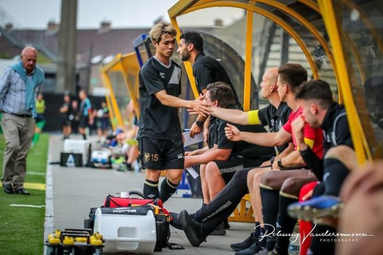 Sint Truiden thua trận mở màn giải Bỉ, Công Phượng khó ra sân trận sau