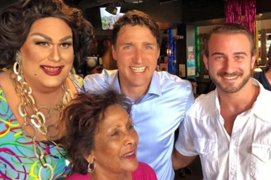 Canada: Thủ tướng ghé thăm một quán bar đồng tính