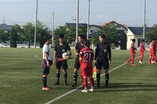 Tuyển nữ Việt Nam hoà đội bóng thành phố Sendai 1-1